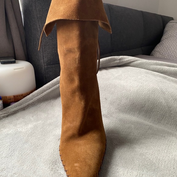 GUCCI shoes in size 38. - Picture 3 of 6